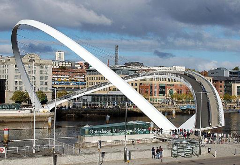 Gateshead Millennium Bridge